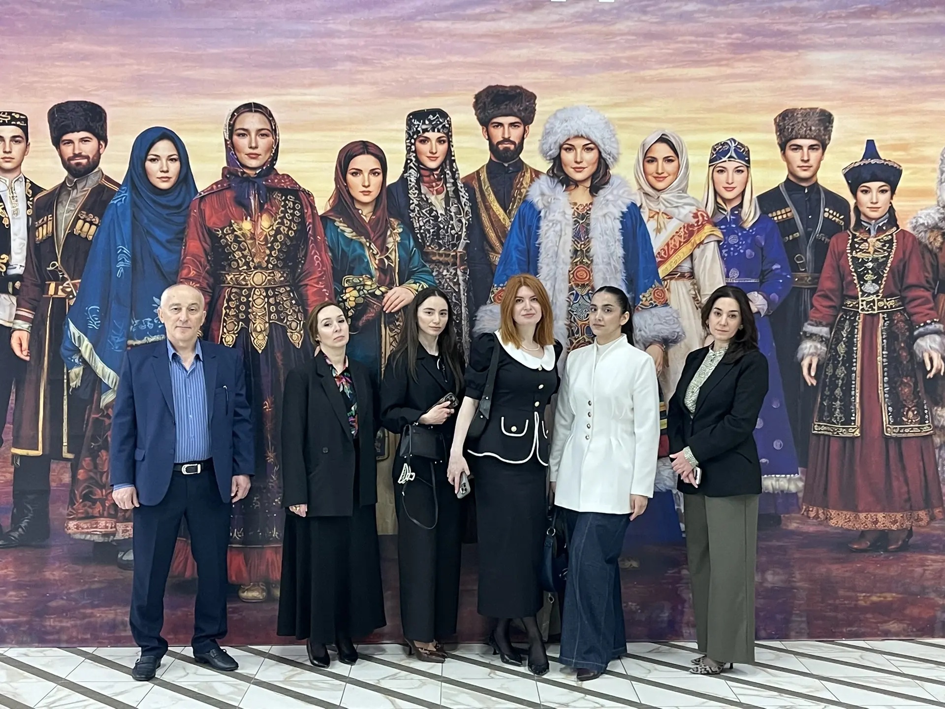 Сотрудники Минцифры Дагестана посетили патриотическую выставку